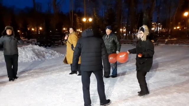 ВАЛЕНТИНКА!???/ТАНЦЫ В ПАРКЕ ГОРЬКОГО ХАРЬКОВ ФЕВРАЛЬ 2021 смотреть онлайн