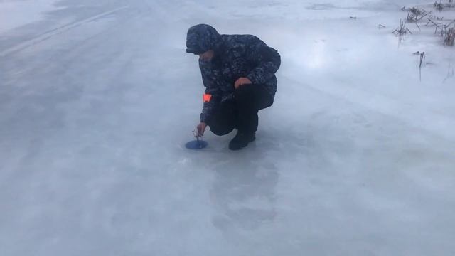 Ловля щуки весной. Рыбалка 2023. Весенняя рыбалка. Ловля на жерлицы смотреть онлайн