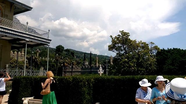 Воронцовский дворец - главный корпус и южная терраса, Алупка WP_2015-06-15_11_35_34_Pro смотреть онлайн