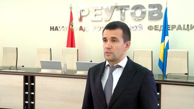 В РЕУТОВЕ ПОСТРОЯТ ПЕРЕХОД ЧЕРЕЗ ЖЕЛЕЗНУЮ ДОРОГУ И ШКОЛУ 17.12.21 смотреть онлайн