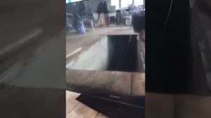 Телевизор сони KLV32-NZ400 включается но не видно ни чего звук есть. Что делать?