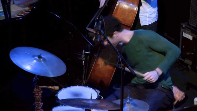 Peter Madsen´s CIA Trio смотреть онлайн