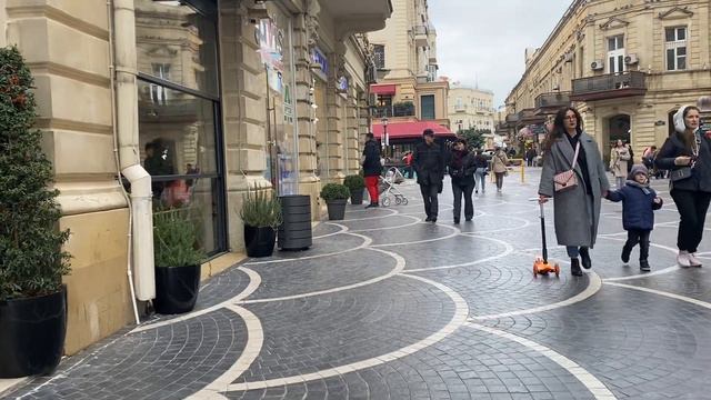 Walking tour Baku. Прогулка по Баку 25февраля 2024 г. смотреть онлайн