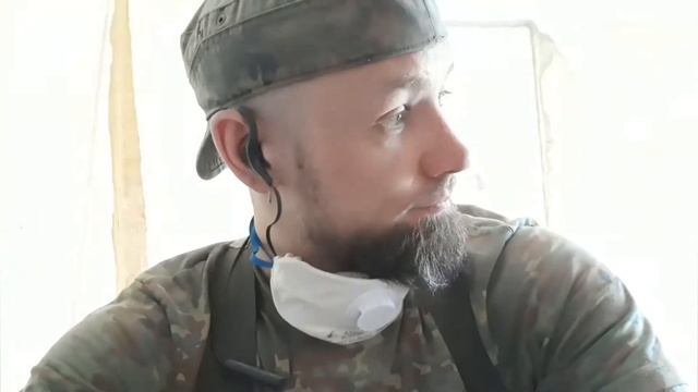 Ломаем стену и кладовку. Удивляемся советской вентиляции. смотреть онлайн