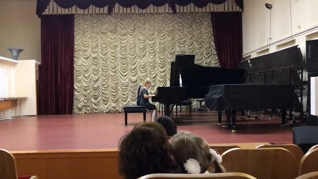 Э.Григ. Танец Анитры (фортепианный ансамбль) смотреть онлайн