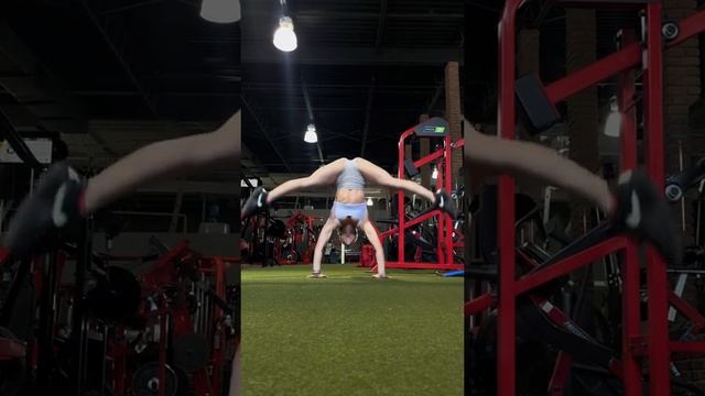 Handstand Challenge! That Was Difficult? #flexibility #stretching #handstandworkout смотреть онлайн
