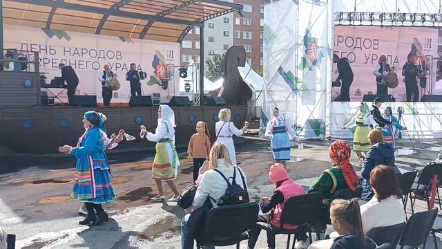 День народов среднего урала, Екатеринбург 2023, марийская веревочка, радует Юра Сайсанов. смотреть онлайн