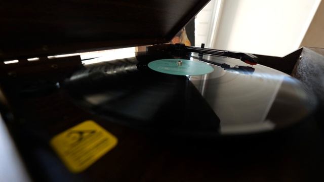 Тест звучания Alive Audio FUSION Dark Wood смотреть онлайн