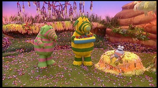 Fimbles - Wrapping Paper - Sleeping Bag - Hoppy Ball Compilation смотреть онлайн