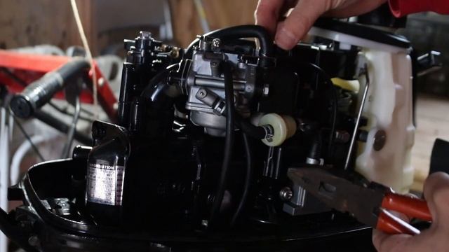 Mercury/Tohatsu Outboard Carburetor Cleaning On A 4HP/5HP/6HP 4 Stroke - Carb Removal And Cleaning