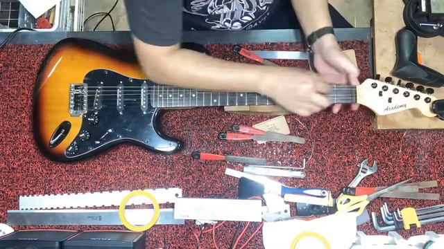 Bob custom stratocaster build смотреть онлайн