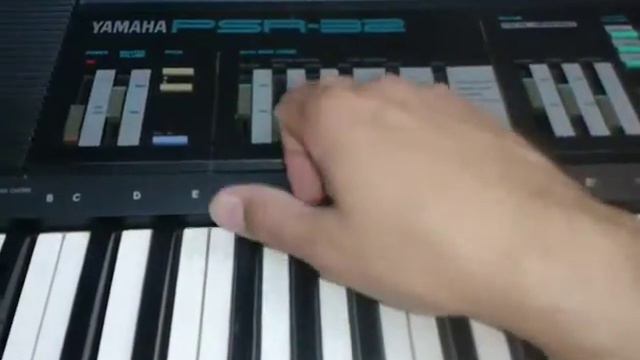 YAMAHA PSR 32 смотреть онлайн