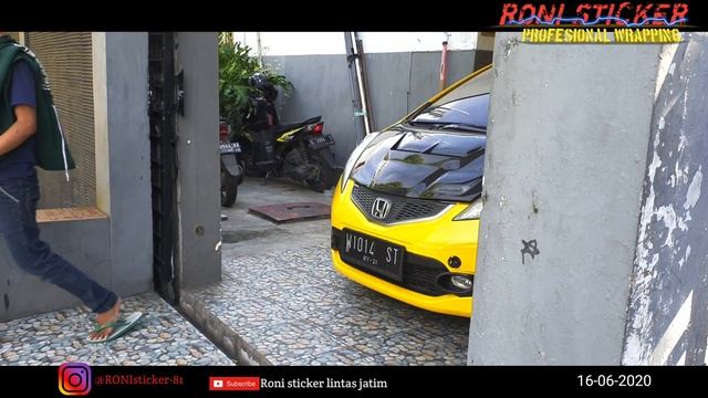 #honda #modifikasi honda jazz full sticker kuning glosy oracal 651 смотреть онлайн