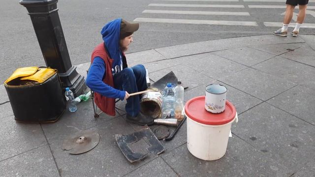 через дорогу от Казанского?. смотреть онлайн