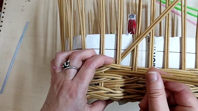 Алгоритм плетения рисунка "коса" 3 парами рабочих трубочек. смотреть онлайн