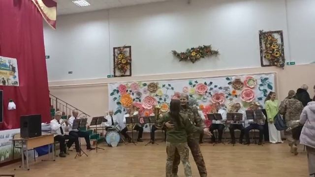 Оркестр "Хаджибей" Вальс Метель смотреть онлайн