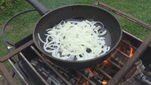 Свиная рулька или «вепрево колено». Чешская кухня. Готовим в казане на костре.