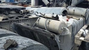 МАЗ 5440. ведущий мост общий объем масла.