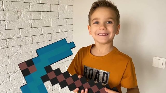 Майнкрафт в реальной жизни привел Крипера. Видео для детей. смотреть онлайн