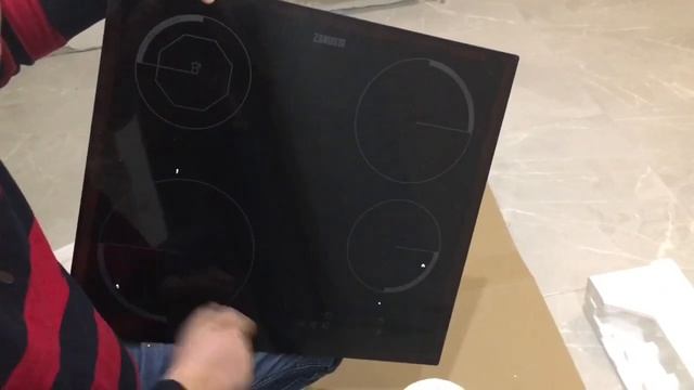Распаковка – Индукционная варочная панель Zanussi ZEI5680FB смотреть онлайн