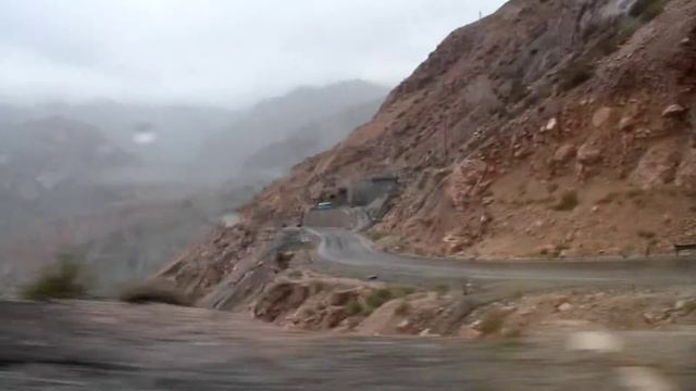 Горные дороги Таджикистана смотреть онлайн