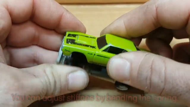 Suspension for your Hotwheels (easy metohd) смотреть онлайн