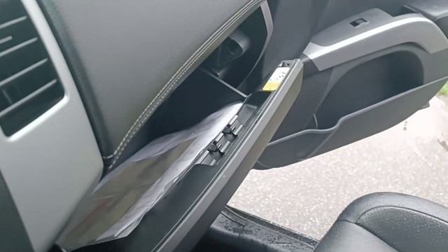 Citroen C-Crosser смотреть онлайн