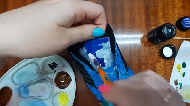 Как нарисовать на кроссовках. Рисуем на обуви. Как разрисовать старые кеды. смотреть онлайн