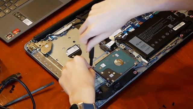 Dell Inspiron 17 5767 Battery And SSD Upgrade Repair