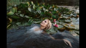 Как молодка по воду ходила - музыка и красивые девушки