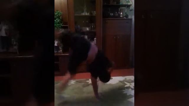 Трюк брэйкданса! смотреть онлайн