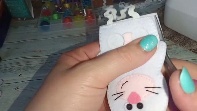Пальчиковая игрушка-ходилка Заяц из фетра для сказок смотреть онлайн