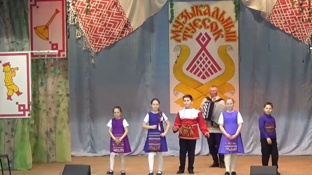 "ВО ПОЛЕ ОРЕШИНА" вокальный ансамбль "КАРАМЕЛЬ" Гаёвский СДК смотреть онлайн