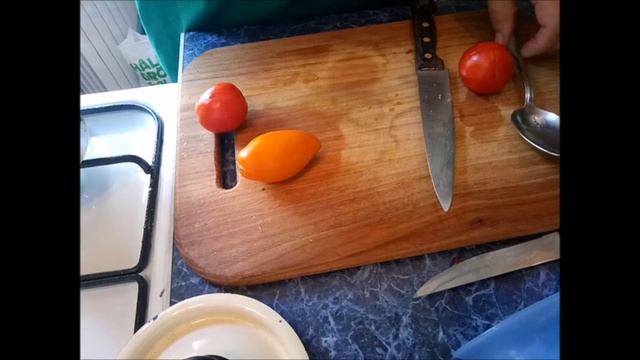 ?Как очистить помидор от кожуры???