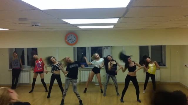 Anaconda by Nicki Minaj/Шаг вперёд/Тренировка смотреть онлайн