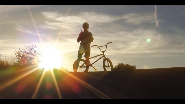 'The Voltron V2 BMX Frame' - Mini Showcase Edit смотреть онлайн