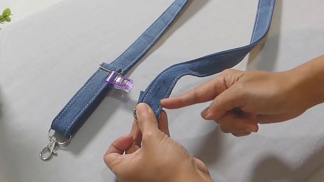 DIY Casual Denim Crossbody Bag With A Recessed Zipper Out Of Old Jeans | Bag Tutorial | Upcycle