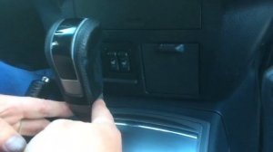 Обзор митсубиши паджеро 4 замена лампочек в подсветке АКПП.