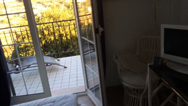 Недвижимость на побережье у моря в Италии | Вентимилья, Лигурия смотреть онлайн