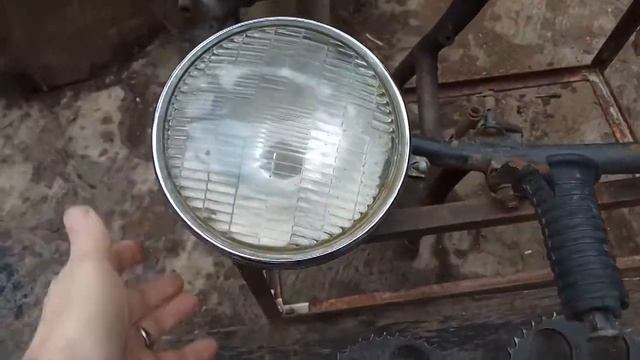 Мотоцикл ИЖ Планета - подкупил запчастей , чуть было не ушли в приём металла 28 апреля 2021 г. смотреть онлайн