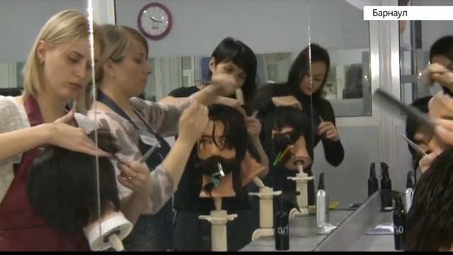 Барбер с мировым именем провела в Барнауле авторские семинары смотреть онлайн