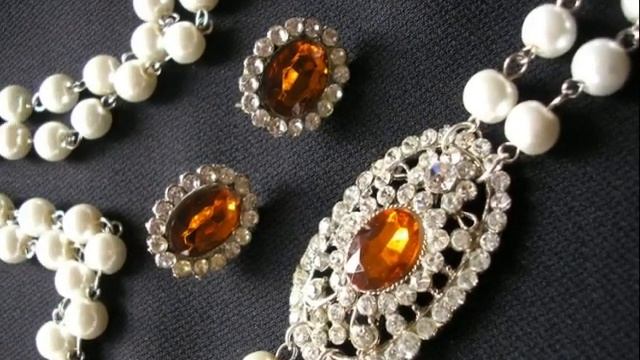 Pearl Jewellery Designs - Classic Pearl Necklaces & Chokers For Girls смотреть онлайн