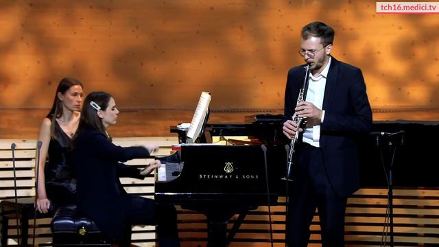 Mozart - Clarinet Concerto LIVE смотреть онлайн