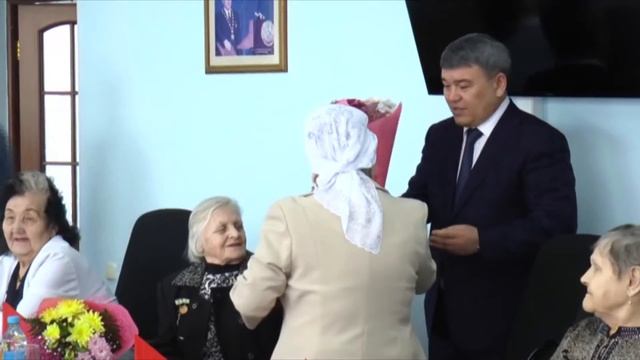 08.03.17 Поздравление акима женщин-пенсионерок(А) смотреть онлайн