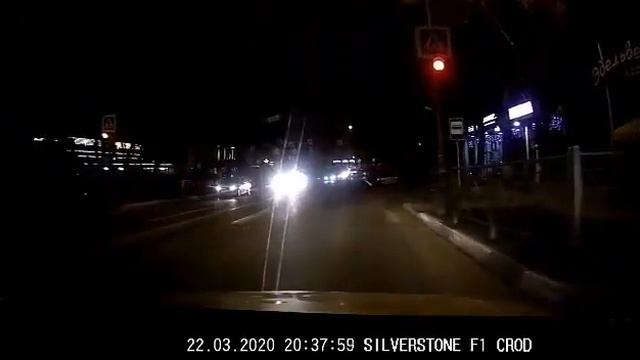 Автохам трижды нарушил правила на перекрёстке в Кисловодске смотреть онлайн