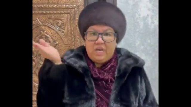 Наглая соседка тогда и сейчас смотреть онлайн