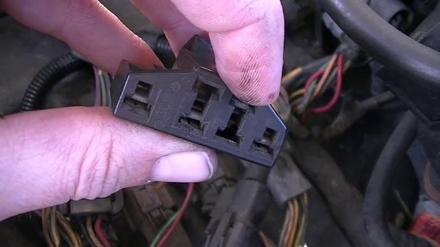 1989 ford bronco single pin self input connector location for self testing. смотреть онлайн
