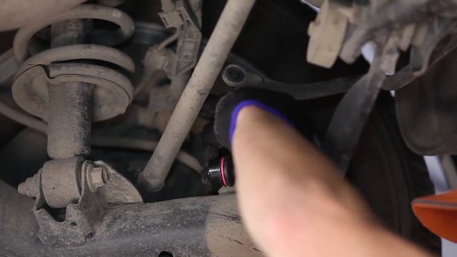 Jak wymienićłącznik stabilizatora tylnego w HONDA CR-V II [TUTORIAL] смотреть онлайн