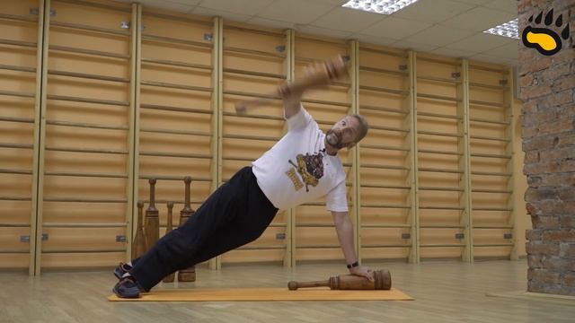 Упражнения с атлетическими булавами - открытая тренировка Сергея Бабкина (силовая йога) power yoga смотреть онлайн