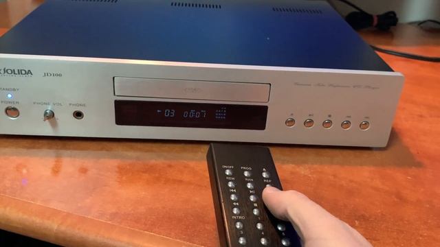 JOLIDA JD100 Rare Vacuum Tube Reference CD Player Demonstration смотреть онлайн